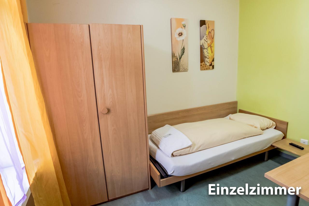 Hotel & Backpackers Zak Schaffhausen Luaran gambar